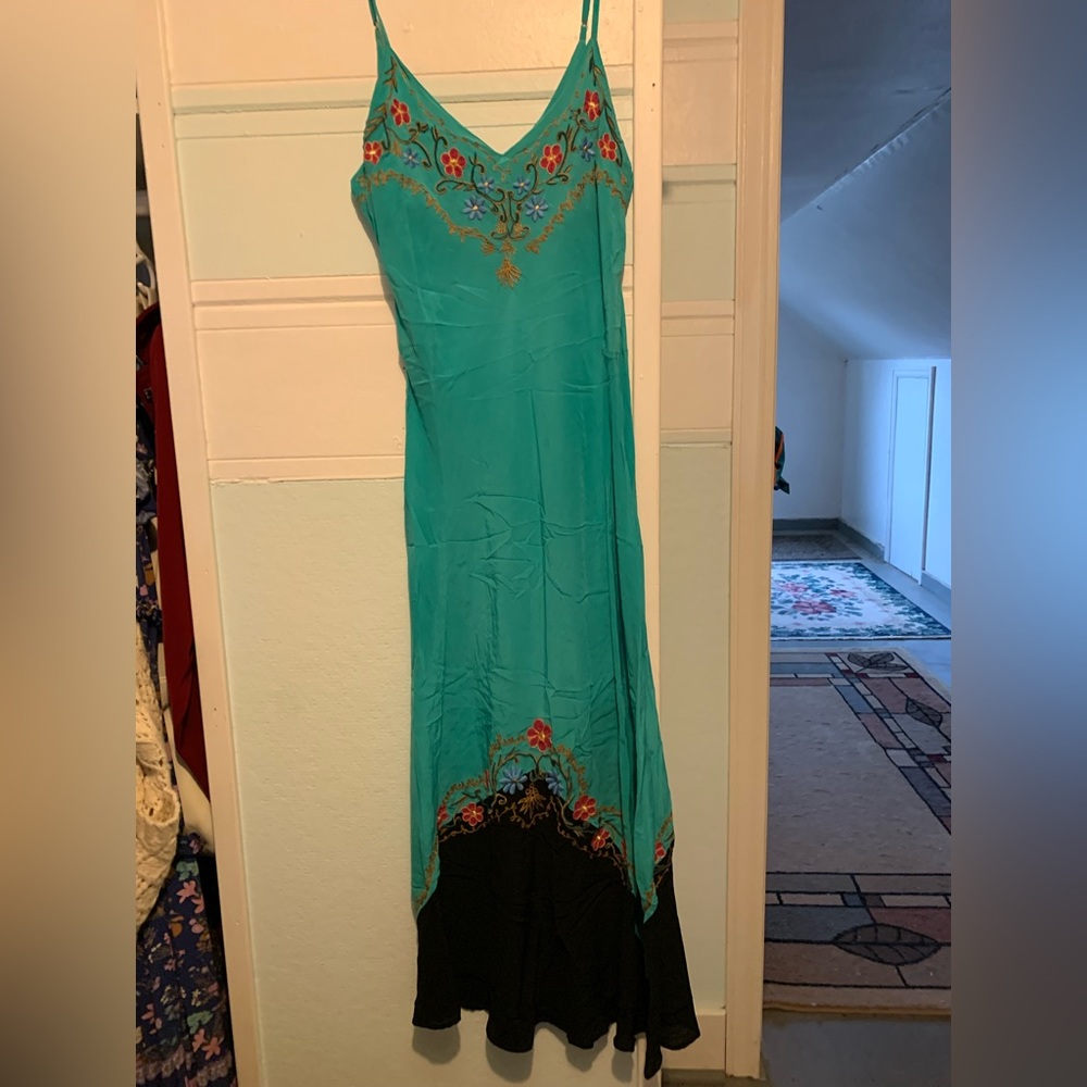 Chasing unicorns, silk dress size small - Picture 4 of 6